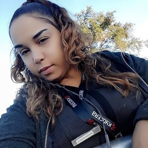 Meet your Posher, Cariana